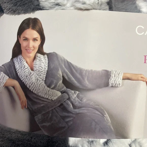 Plush Wrap Robe - Picture 2 of 3